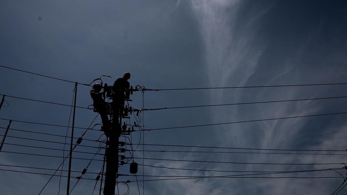 KSEB urges consumers to regulate electricity use after 6 p.m.
