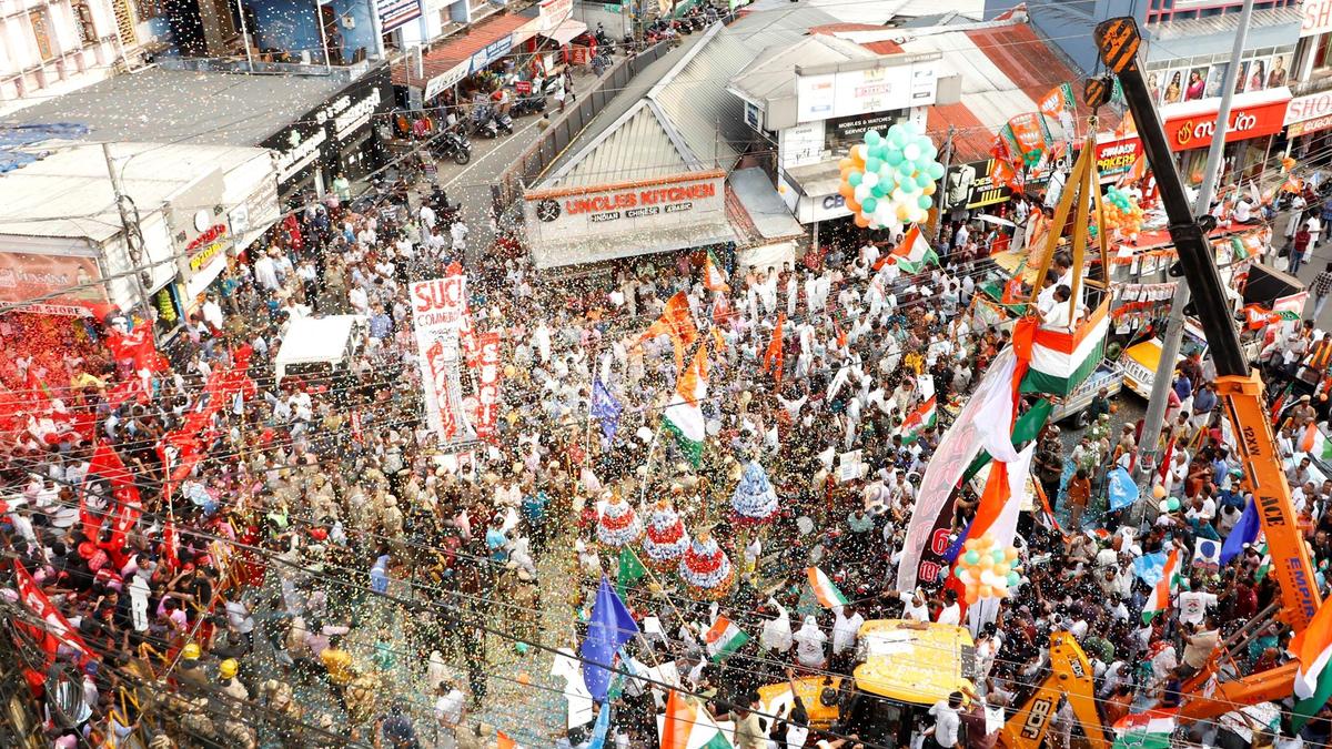 Kerala Assembly elections: Six injured in LDF-UDF clash during campaign finale at Azhikode in Kannur