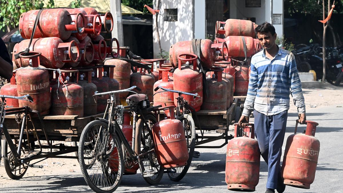 India boosts 5-kg LPG supply, accelerates PNG rollout amid West Asia disruption