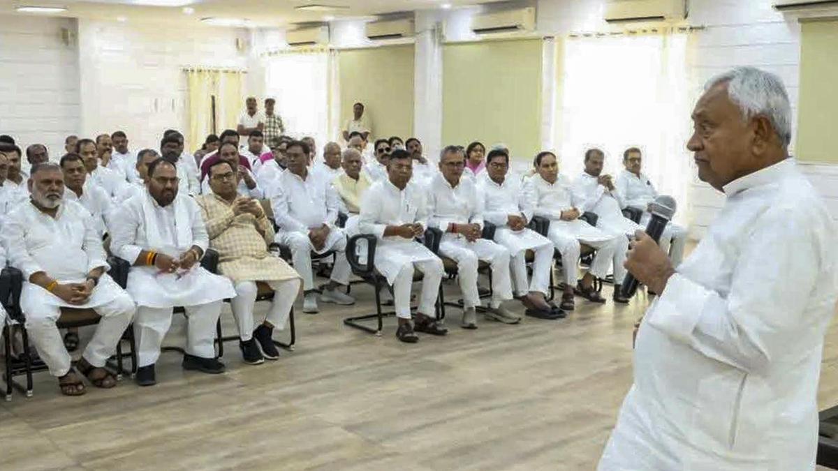 JD(U) authorises Nitish Kumar to select new Bihar legislature party leader