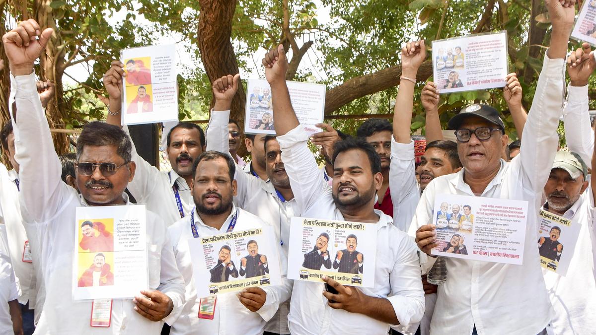 Maharashtra defers action over Marathi rule, to begin training campaign for taxi, auto drivers