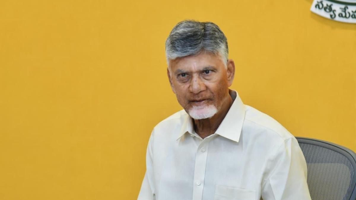 A.P. CM Naidu cuts convoy size, tells VVIPs to adopt austerity measures