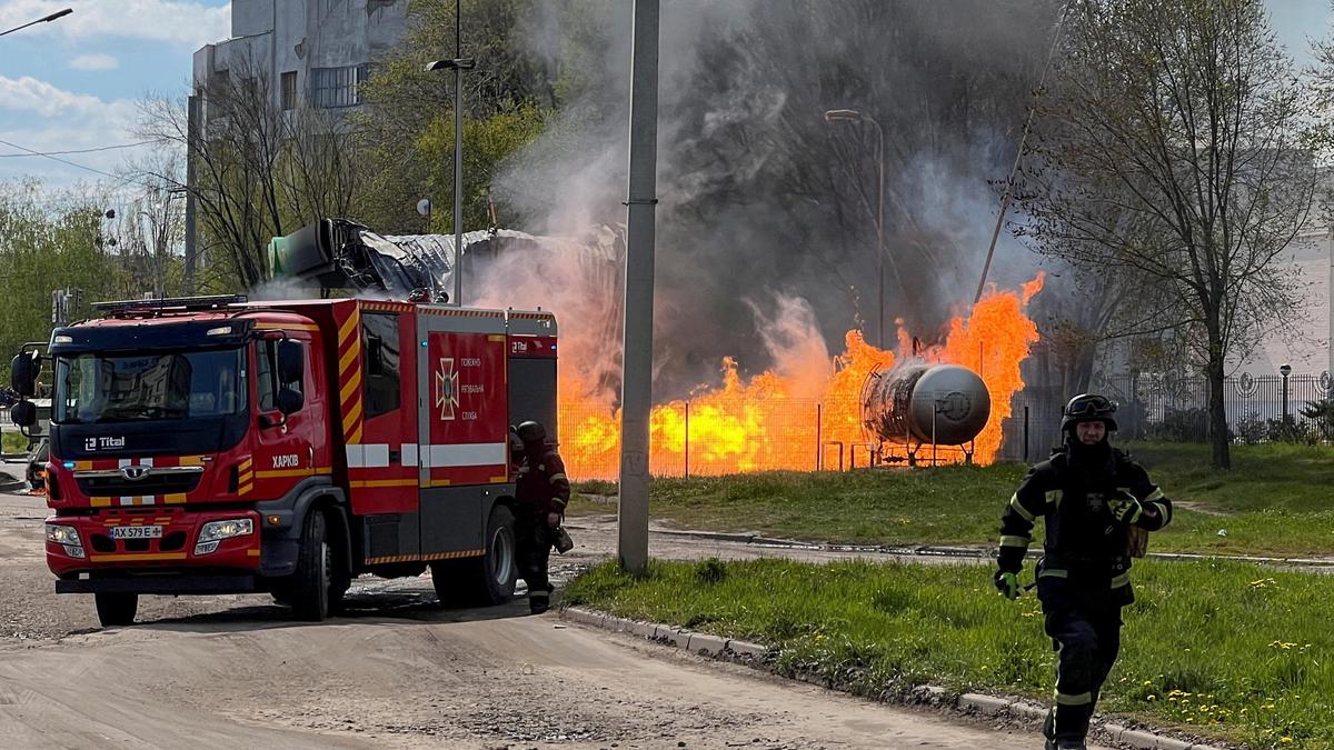Russia, Ukraine drones kill four; hit ‘shadow fleet’ tankers
