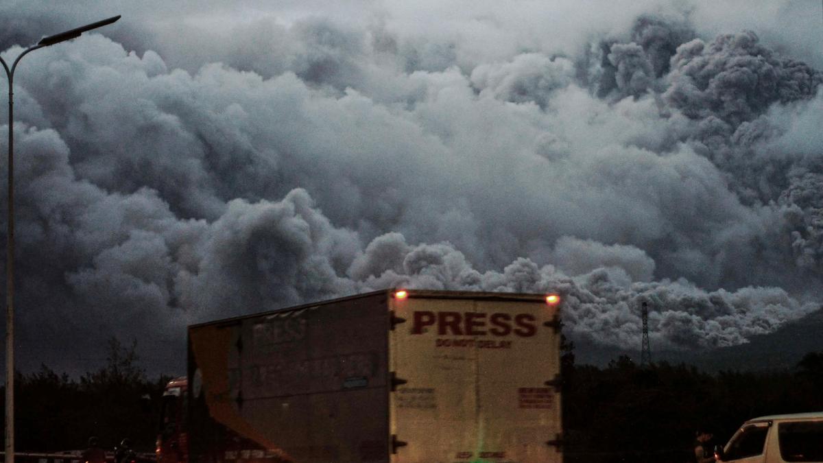 More than 300 families evacuate in Philippines due to ashfall from volcano