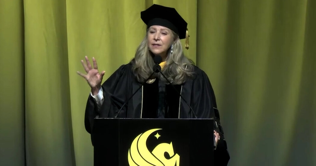 UCF Commencement Speaker Draws Boos After A.I. Remarks